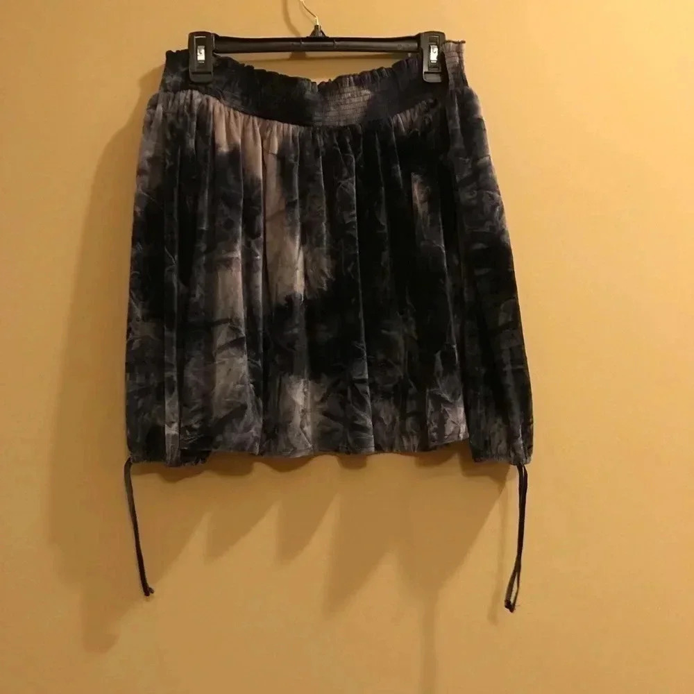 American Eagle Off Shoulder Top Tie Dye Velour - Picture 10 of 11